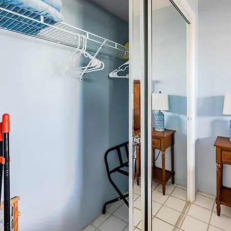 Octopus Garden 1Br, King Bed, Indoor & Outdoor Pool Carolina Beach Exterior photo