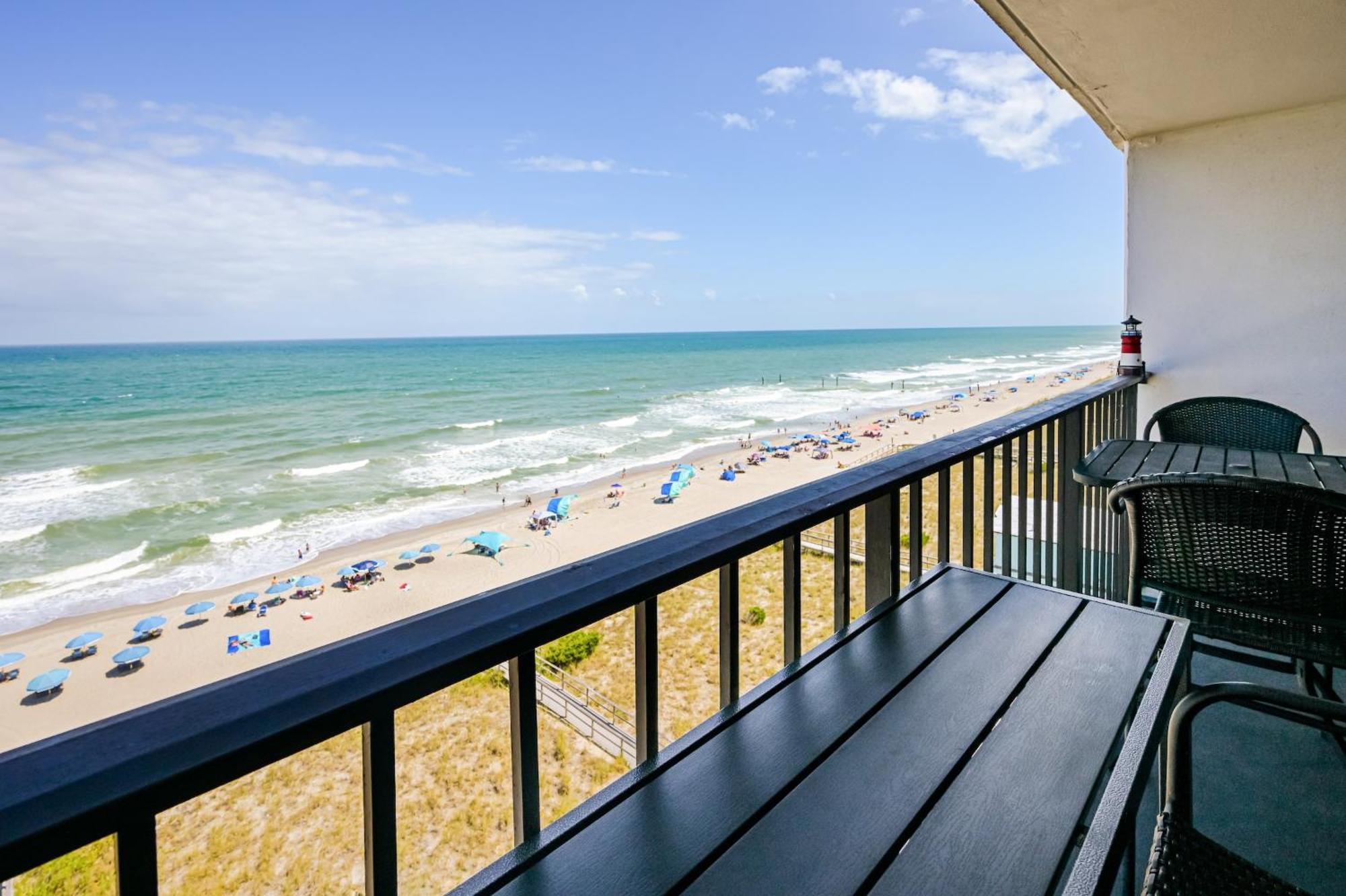 Octopus Garden 1br, King Bed, Indoor & Outdoor Pool *